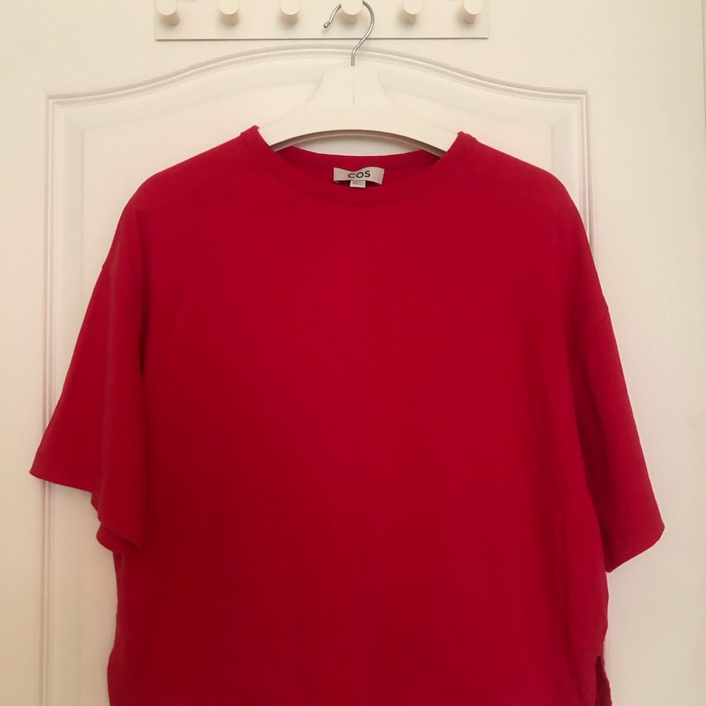 COS Vibrant Scarlet Short Sleeve Tee